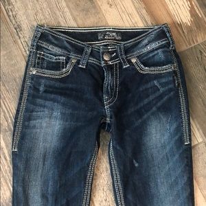 Like new dark denim Silver’s